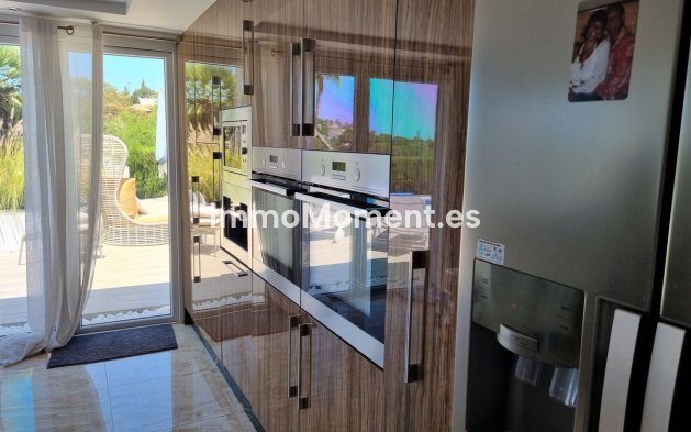 Reventa - Villa - Marbella - Elviria