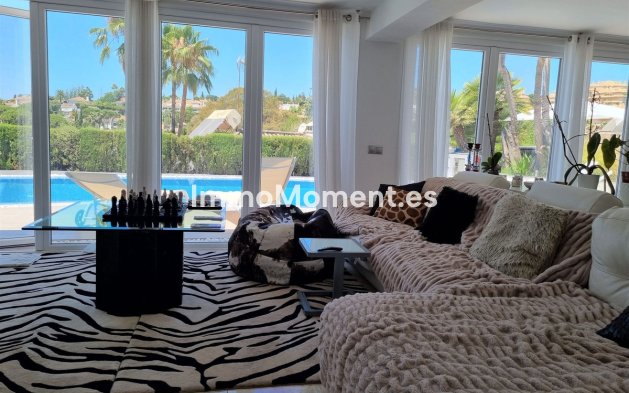 Reventa - Villa - Marbella - Elviria
