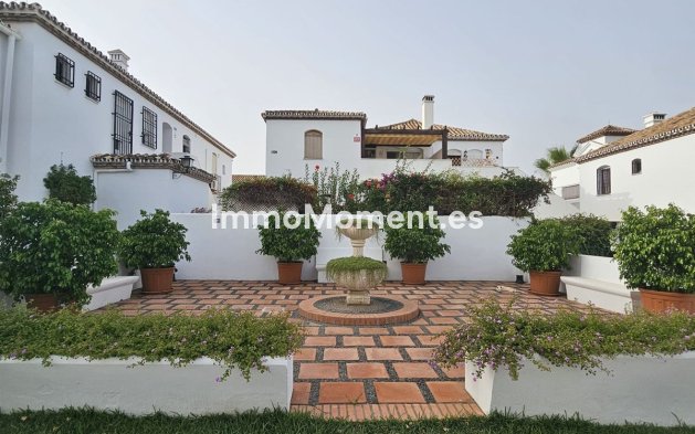 Wiederverkauf - Wohnung - Estepona  - Benamara