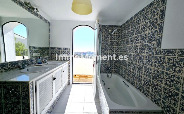 Revente - Villa - Benahavís - Benahavís Centro