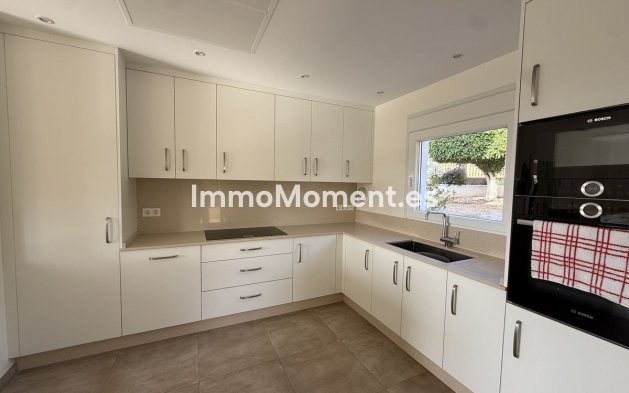 Reventa - Villa - Estepona  - Estepona Centro