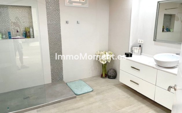 Reventa - Villa - Estepona  - Estepona Centro
