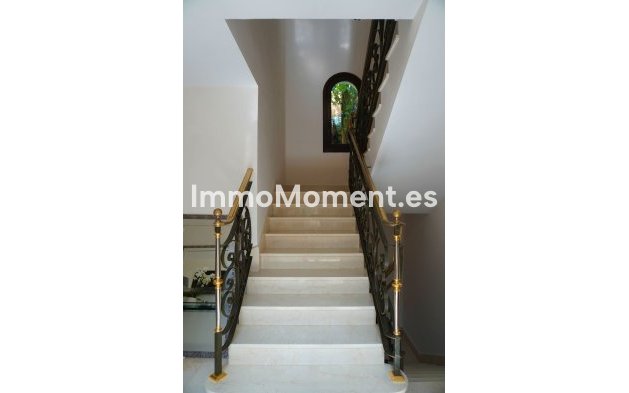 Wiederverkauf - Villa - Marbella - Aloha