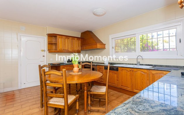 Wiederverkauf - Villa - Marbella - Nueva Andalucía