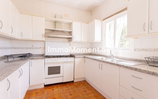 Wiederverkauf - Villa - Marbella - Nueva Andalucía