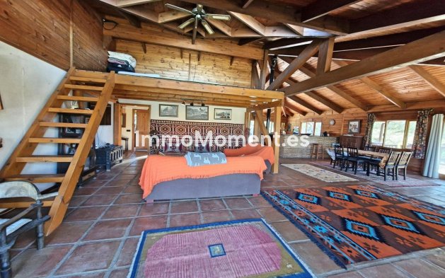 Reventa - Casa de campo - Interior  - Coín