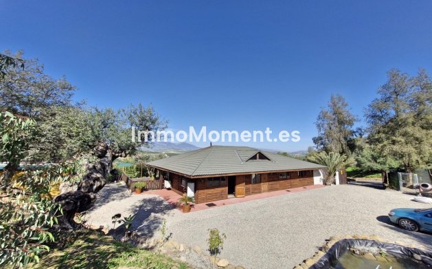 Reventa - Casa de campo - Interior  - Coín