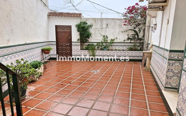 Wiederverkauf - Reihenhaus -   Inländisch - Guaro