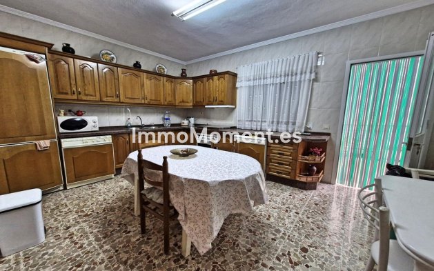 Wiederverkauf - Reihenhaus -   Inländisch - Guaro