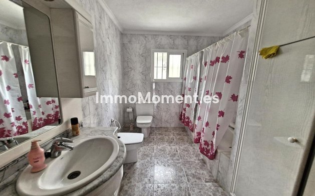 Wiederverkauf - Reihenhaus -   Inländisch - Guaro