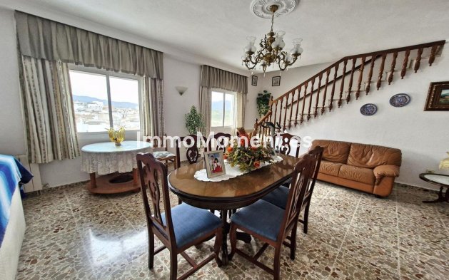 Wiederverkauf - Reihenhaus -   Inländisch - Guaro