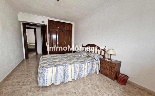 Wiederverkauf - Reihenhaus -   Inländisch - Guaro