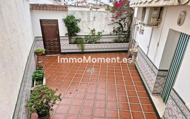 Wiederverkauf - Reihenhaus -   Inländisch - Guaro