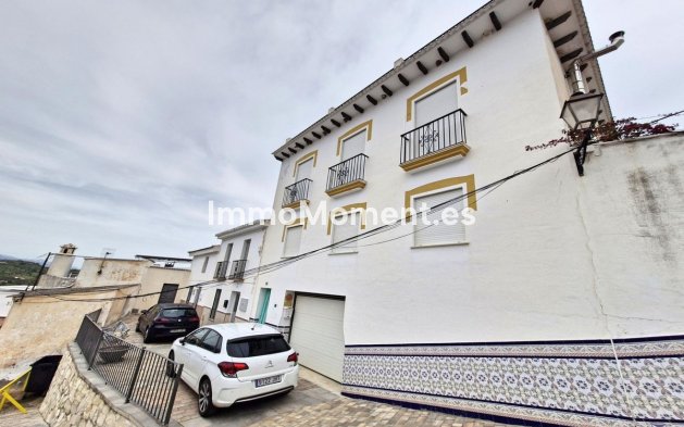 Wiederverkauf - Reihenhaus -   Inländisch - Guaro