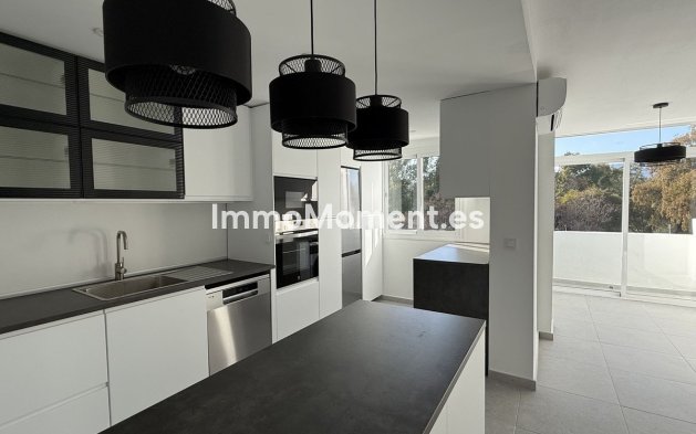 Reventa - Apartamento - Marbella - Elviria