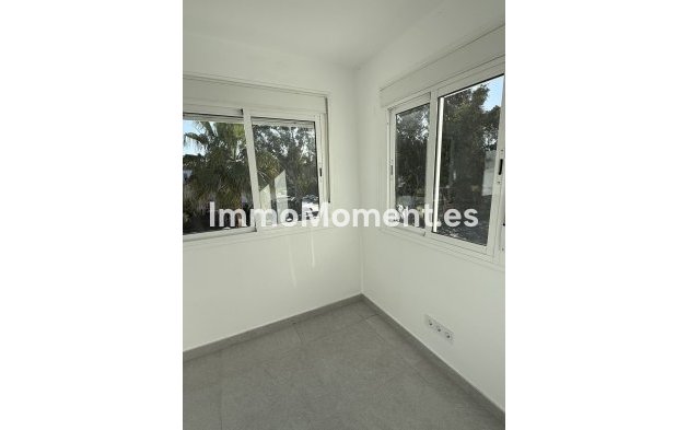 Reventa - Apartamento - Marbella - Elviria