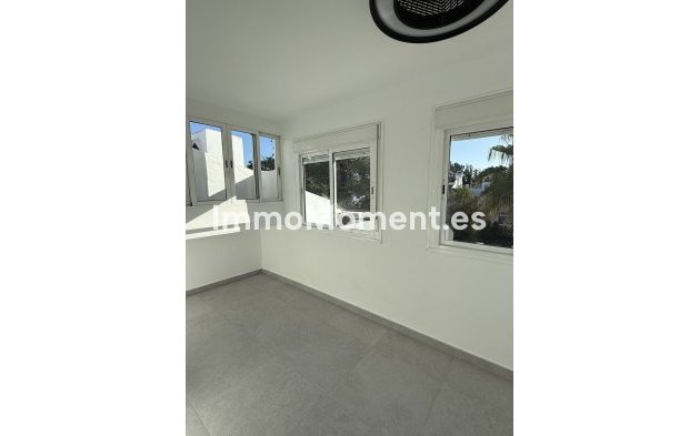 Reventa - Apartamento - Marbella - Elviria