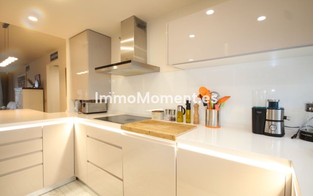 Resale - Apartment - Marbella - Guadalmina Alta