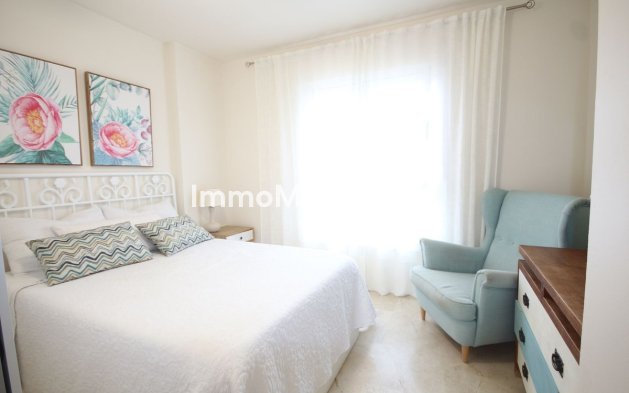 Resale - Apartment - Marbella - Guadalmina Alta