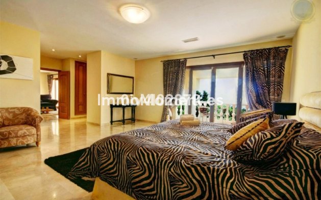 Resale - Villa - Benalmadena - Benalmadena Pueblo