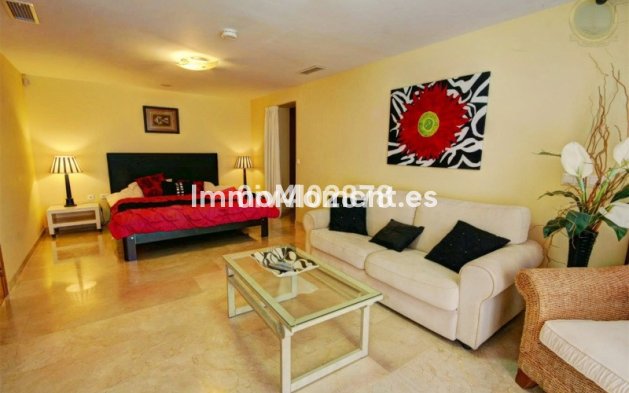 Resale - Villa - Benalmadena - Benalmadena Pueblo