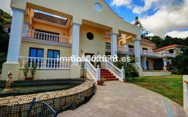 Resale - Villa - Benalmadena - Benalmadena Pueblo