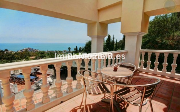 Resale - Villa - Benalmadena - Benalmadena Pueblo