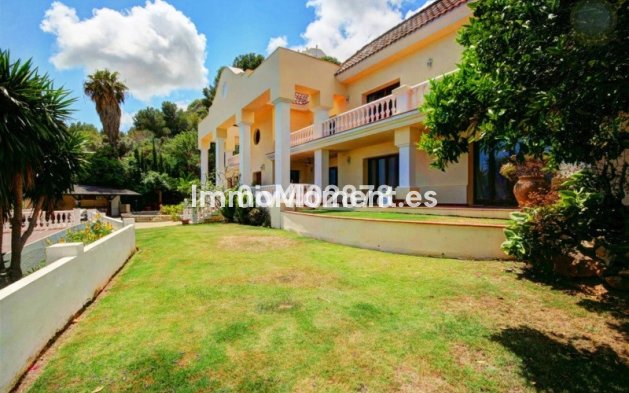 Resale - Villa - Benalmadena - Benalmadena Pueblo