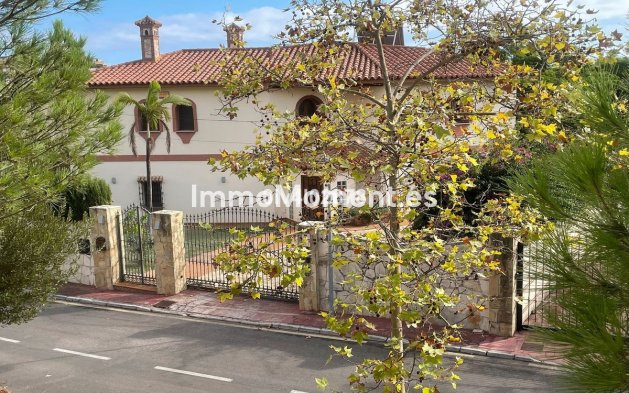 Resale - Villa - Benalmadena - Benalmadena Costa