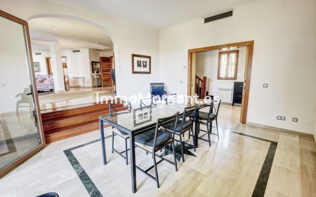 Resale - Villa - Benalmadena - Benalmadena Costa