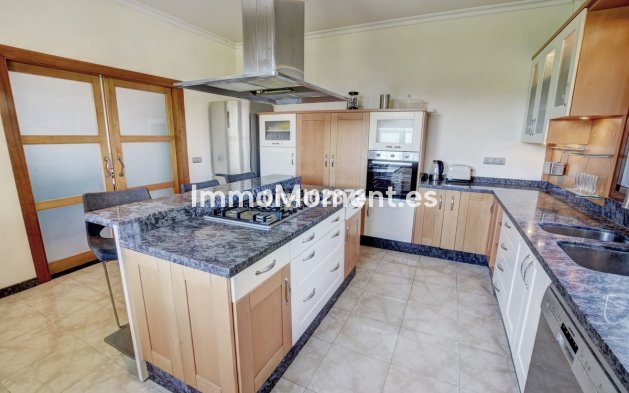 Resale - Villa - Benalmadena - Benalmadena Costa