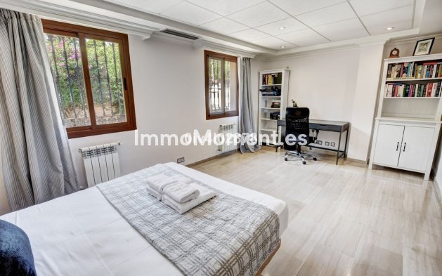 Resale - Villa - Benalmadena - Benalmadena Costa