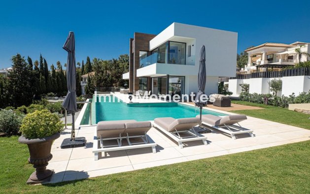 Wiederverkauf - Villa - Manilva - Manilva Centro