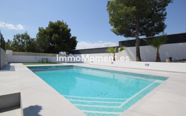 Wiederverkauf - Villa - La Nucía - La Nucia Centro