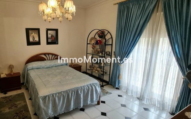 Revente - Villa - Benidorm - Benidorm Centro