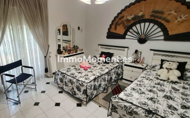 Revente - Villa - Benidorm - Benidorm Centro