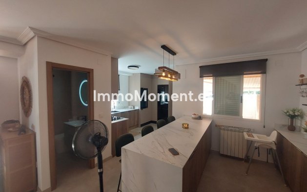 Revente - Villa - Benidorm - Benidorm Centro