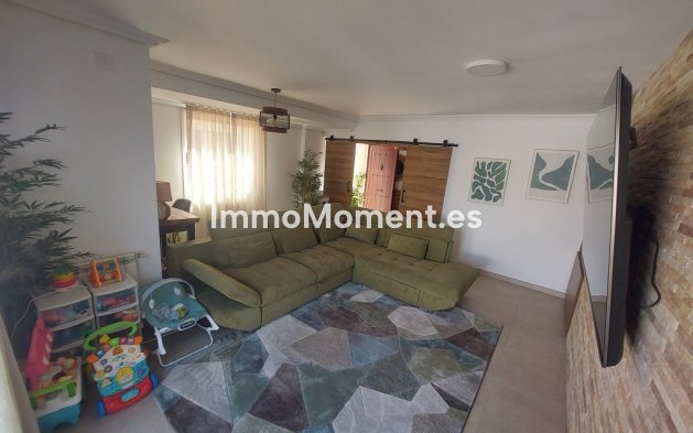 Revente - Villa - Benidorm - Benidorm Centro