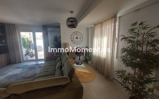 Revente - Villa - Benidorm - Benidorm Centro