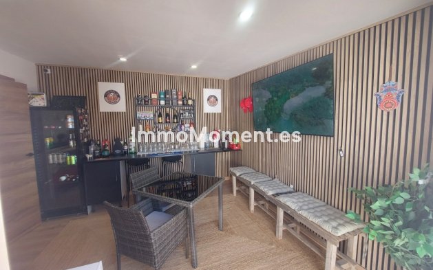 Revente - Villa - Benidorm - Benidorm Centro