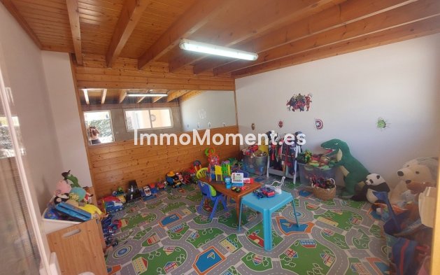 Revente - Villa - Benidorm - Benidorm Centro