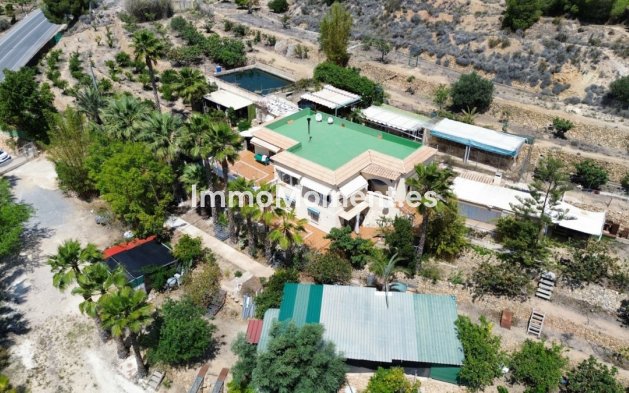 Reventa - Casa de campo - La Nucía - Cautivador