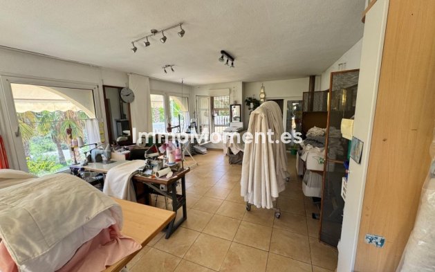 Reventa - Casa de campo - La Nucía - Cautivador