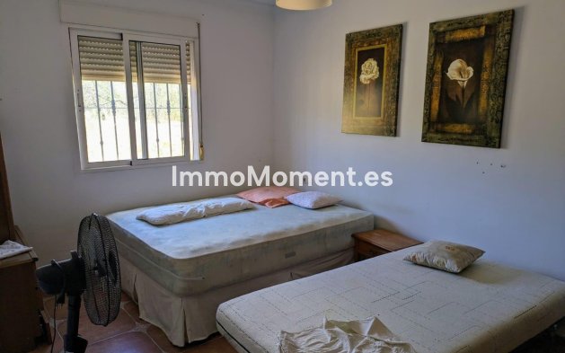 Reventa - Casa de campo - Interior  - Alora