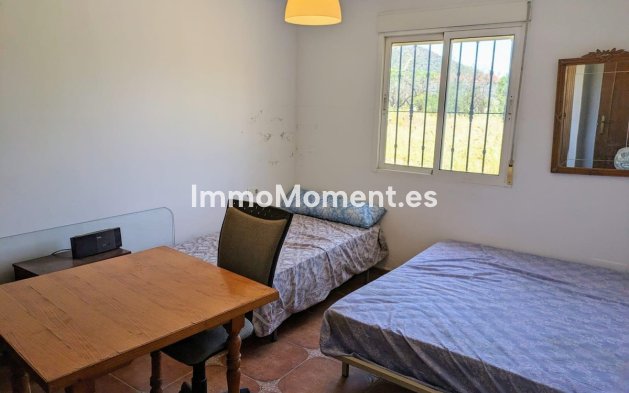 Reventa - Casa de campo - Interior  - Alora