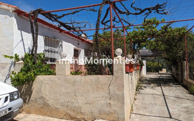 Reventa - Casa de campo - Interior  - Alora