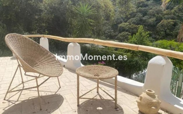 Wiederverkauf - Landhaus -   Inländisch - Monda