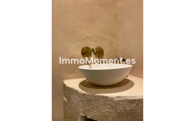 Wiederverkauf - Landhaus -   Inländisch - Monda