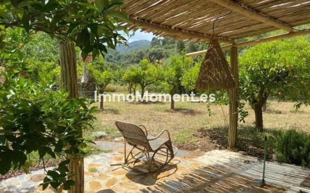 Wiederverkauf - Landhaus -   Inländisch - Monda