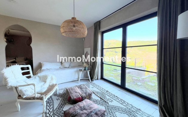 Wiederverkauf - Landhaus -   Inländisch - Monda